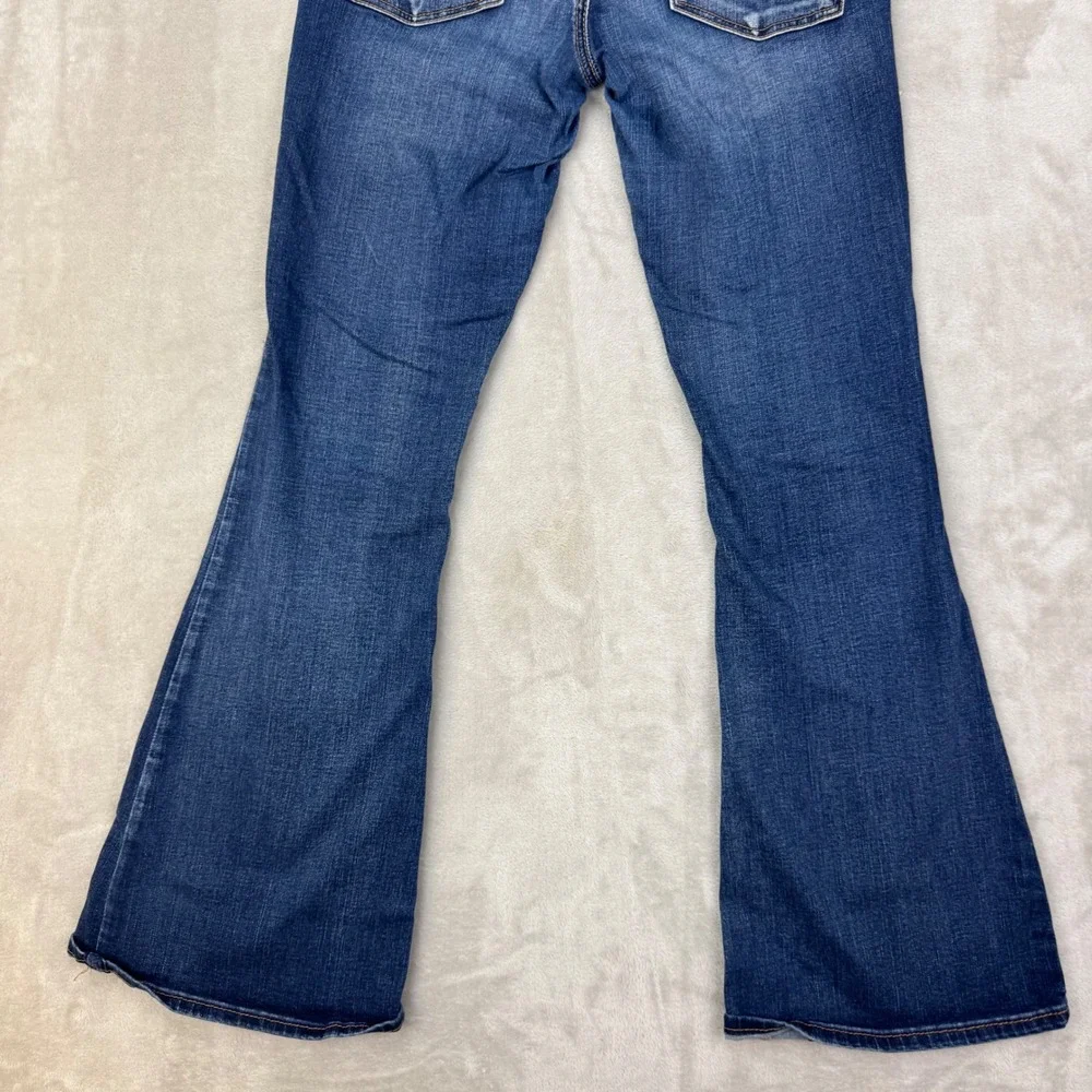 American Eagle Outfitters shipping fast